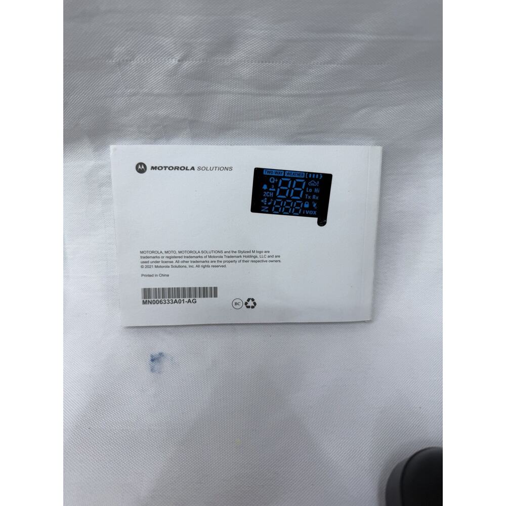 Motorola Talkabout T472 22-Channels 2-Way Radio Set With The Charging Base - Picture 9 of 9